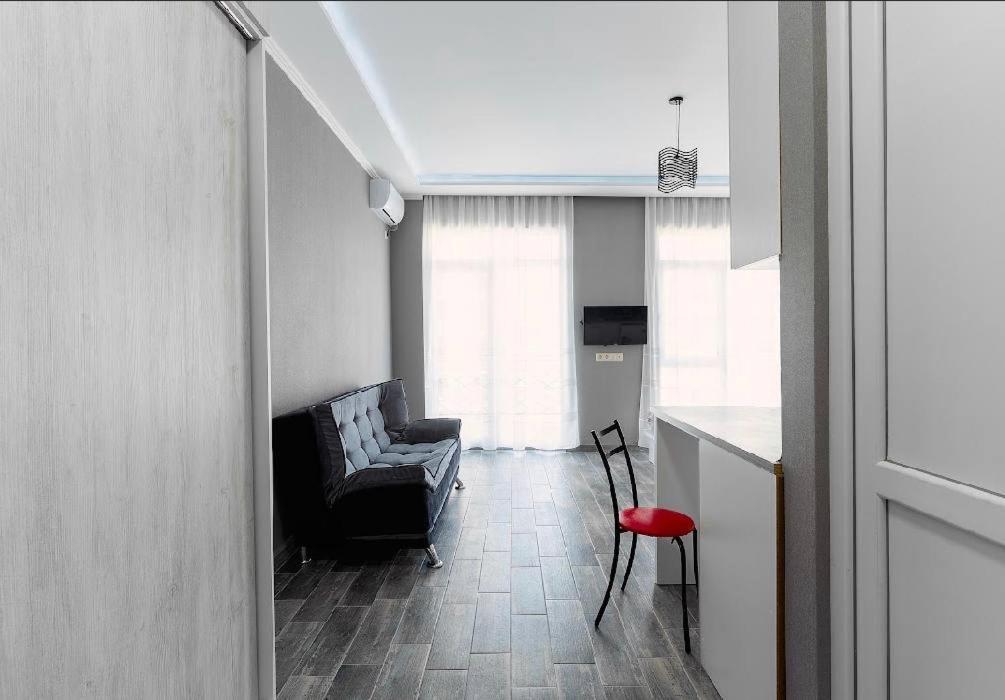 Apartments Kristo Batumi Bagian luar foto
